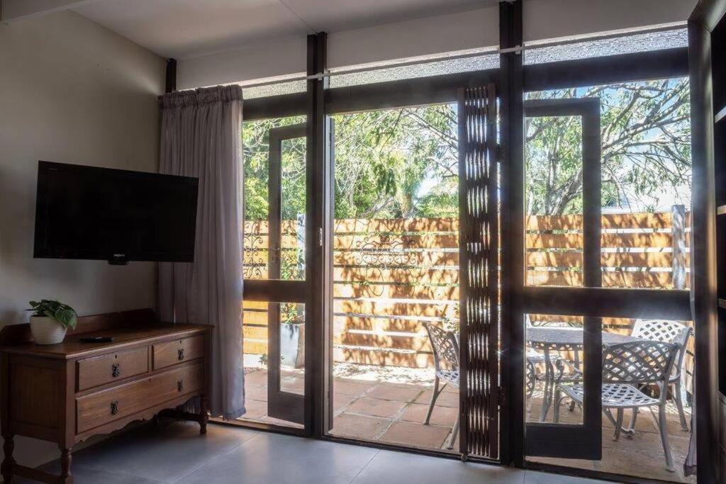 Mill Park Garden Cottage Port Elizabeth Extérieur photo